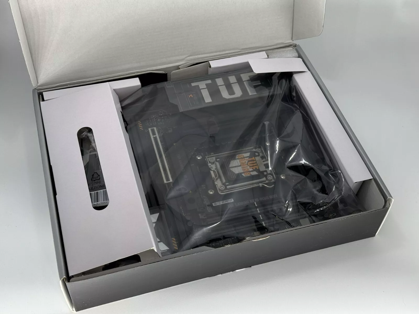 ASUS X870-PLUS WIFI (Socket AM5) OPEN BOX